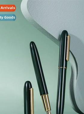 Half Sugar II fountain pen students practicing special busin