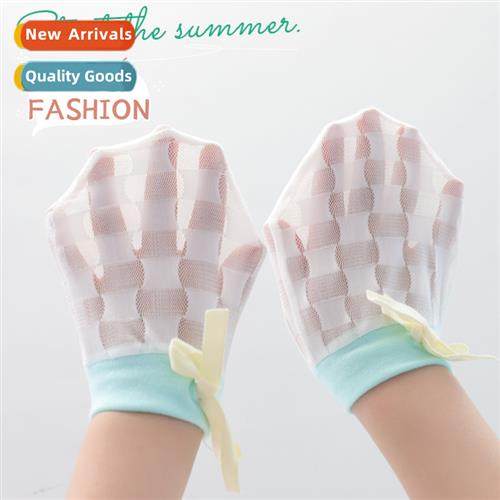 Baby physical anti-scratch face ice silk gloves drawstring b