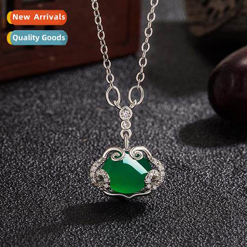Retro ethnic style inlaid zirc green chalcedy peace lock nec