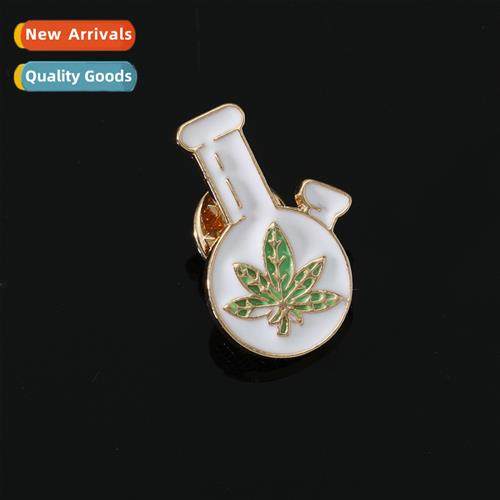 Creative carto persalized chemistry bottle brooch flask test