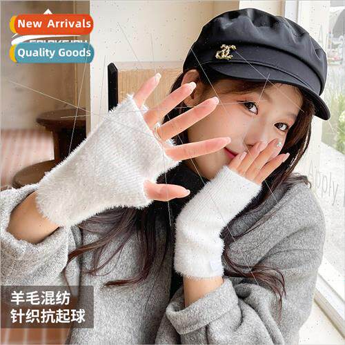23 new Korean wool knted gloves winter ladies half finger to
