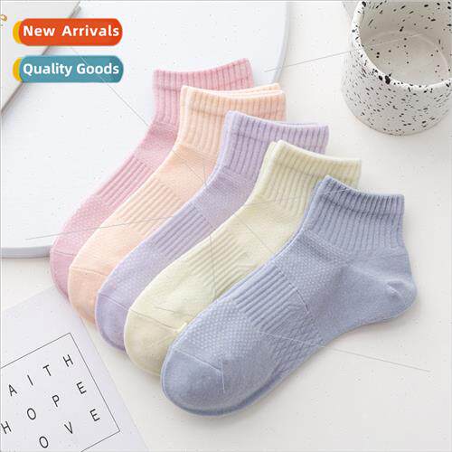 Short spring and autumn men and women cotton socks solid col