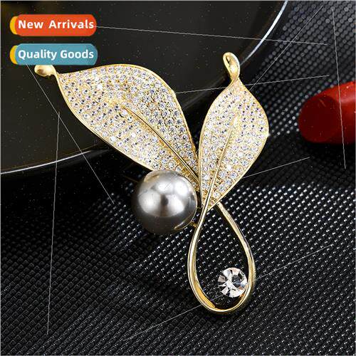 Copper micro-zirconia rosemary gray pearl leaf brooch corsag