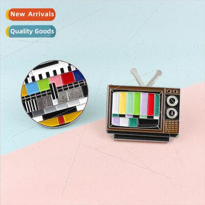 Europe Uned States jewelry Classic old-fashioned TV brooch N