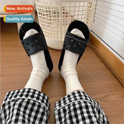 2022 summer new fashion simple hole shoes indoor outdoor wea