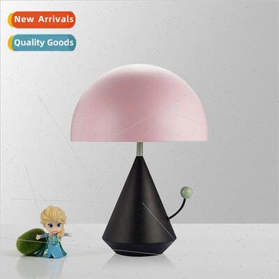 Bedroom girly pink Scandinavian table lamp postmodern minima