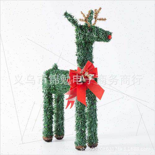 Preparation green Christmas elk Christmas hotel shopping mal