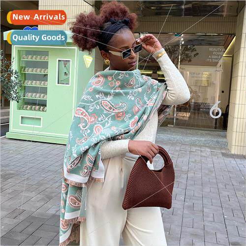 Autumn winter warm scarf Ms. Europe Uned States cashew long