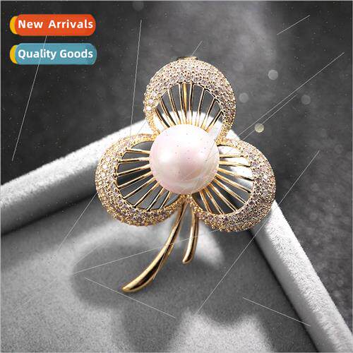 Korea  pearl diamond corsage creative temperament versatile