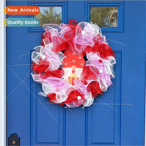 New door decoration pearl wreath creative Valentine Day wall