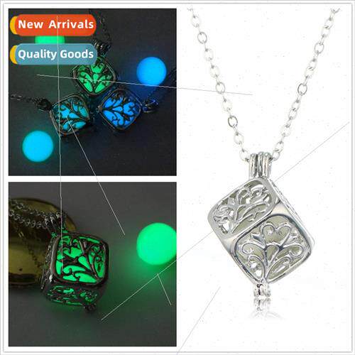 Skeleton Square Tree fe Glow-in-the-Dark Beads Necklace Magi
