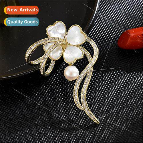 Korea new zirconia shell pearl flower fashion brooch female