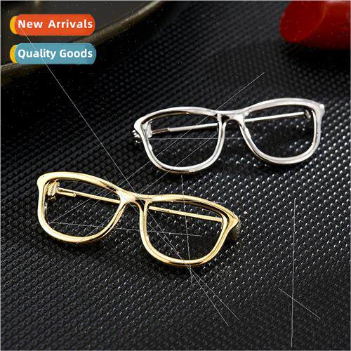 INS hollow glasses frame brooch high-grade female exquise ti