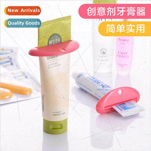 Manual toothpaste squeezer bathroom supplies face wash tooth