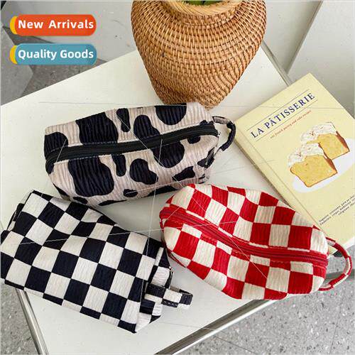 ins retro plaid cosmetic bag cute simple checkerboard grid p