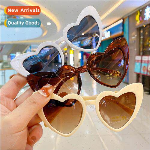 Children cartoon sunglasses shading sunscreen sunscreen cute