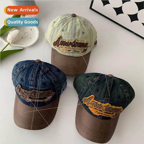 High-  American retro letters do old duck tongue cap couple