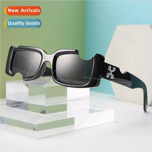 2021 new sunglasses as shown square black frame fashion smal