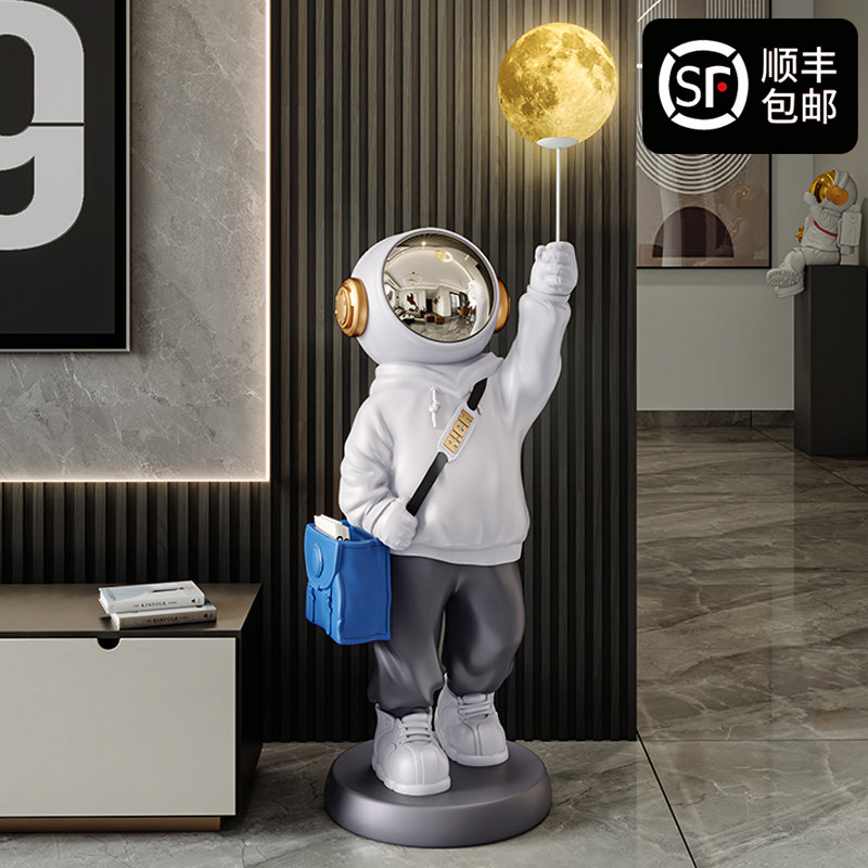 太空人客厅装饰品摆件轻奢太空人灯玄关电视柜旁落地乔迁新居礼品