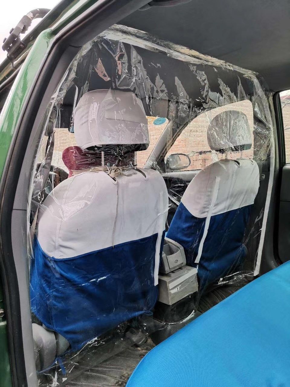 出租车滴滴网约车防护隔离膜汽车防护帘防飞沫隔断帘司机保护罩帘