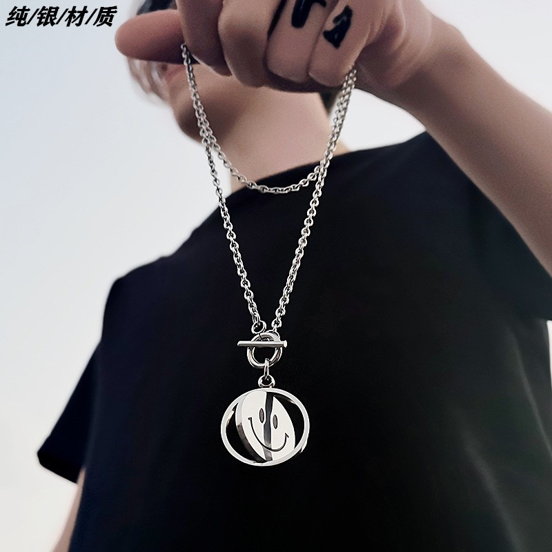 可旋转笑脸纯银项链男潮个性嘻哈简约百搭男士吊坠哭脸毛衣链挂件