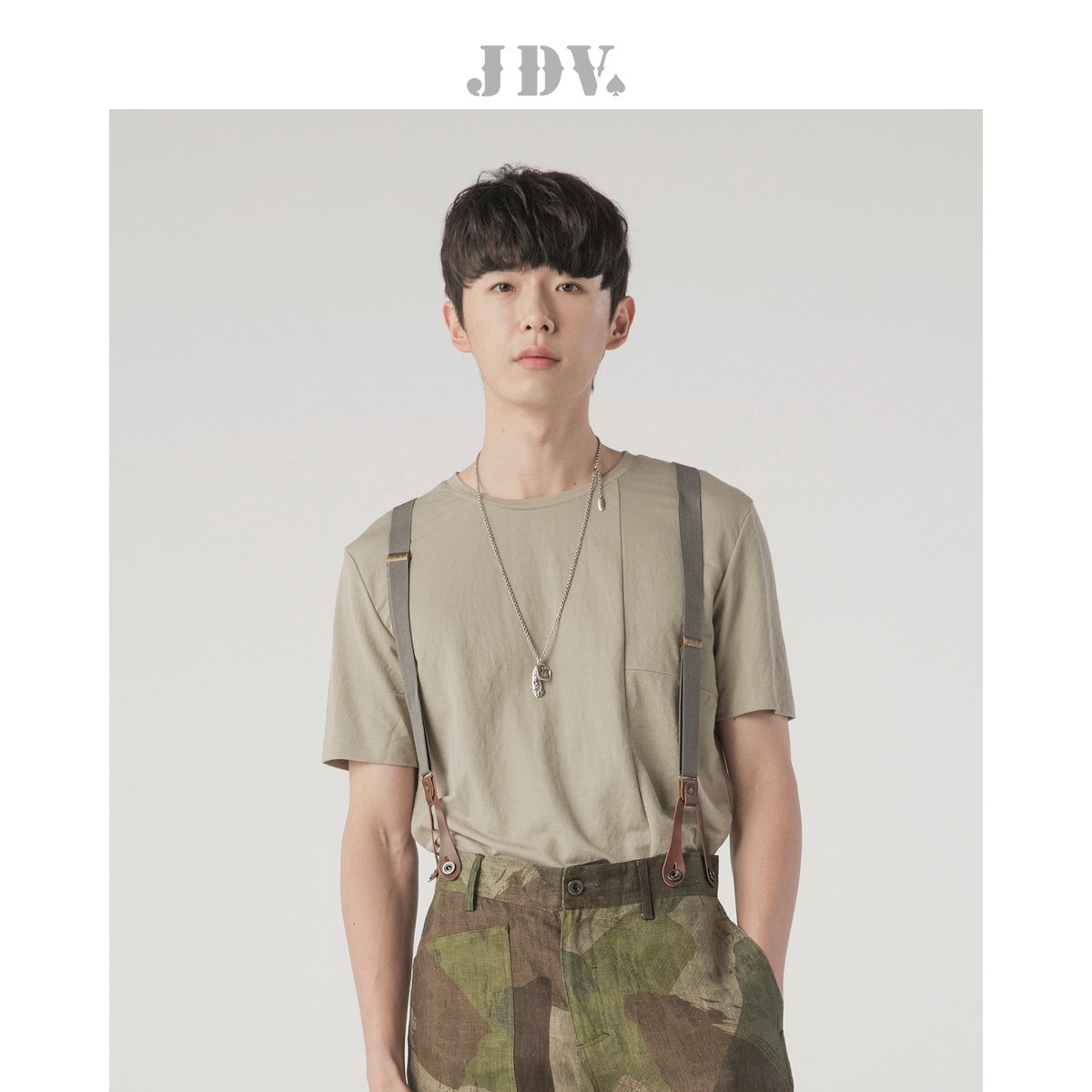 拼接 圆领 舒适透气