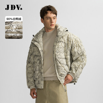 JDV秋冬新款白色印花连帽羽绒服男士短款廓形保暖外套时尚