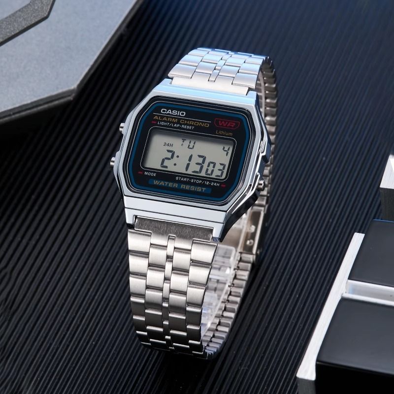 CASIO多功能学生电子手表