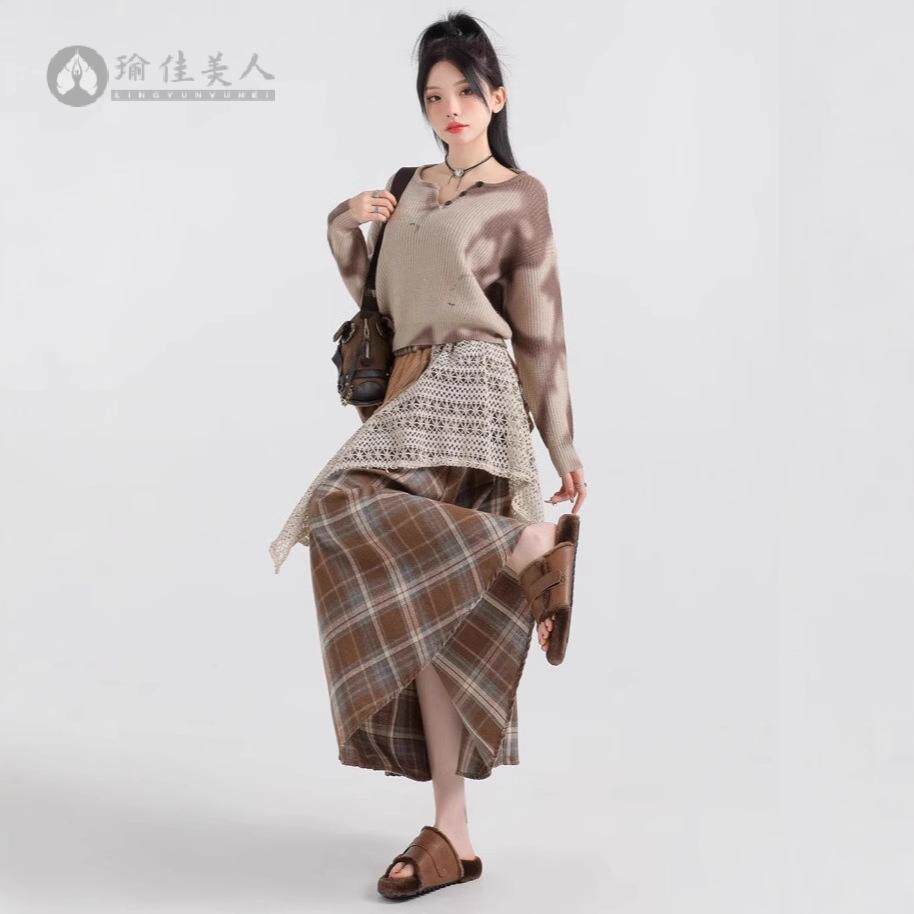 波西米亚风立体装饰高腰遮胯女