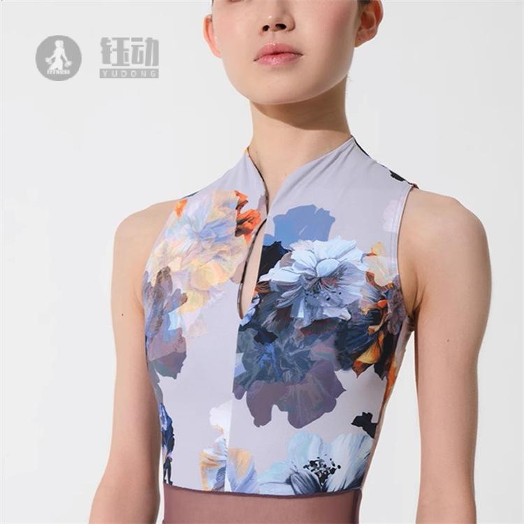 高颜值花色立领瑜伽服女带胸垫