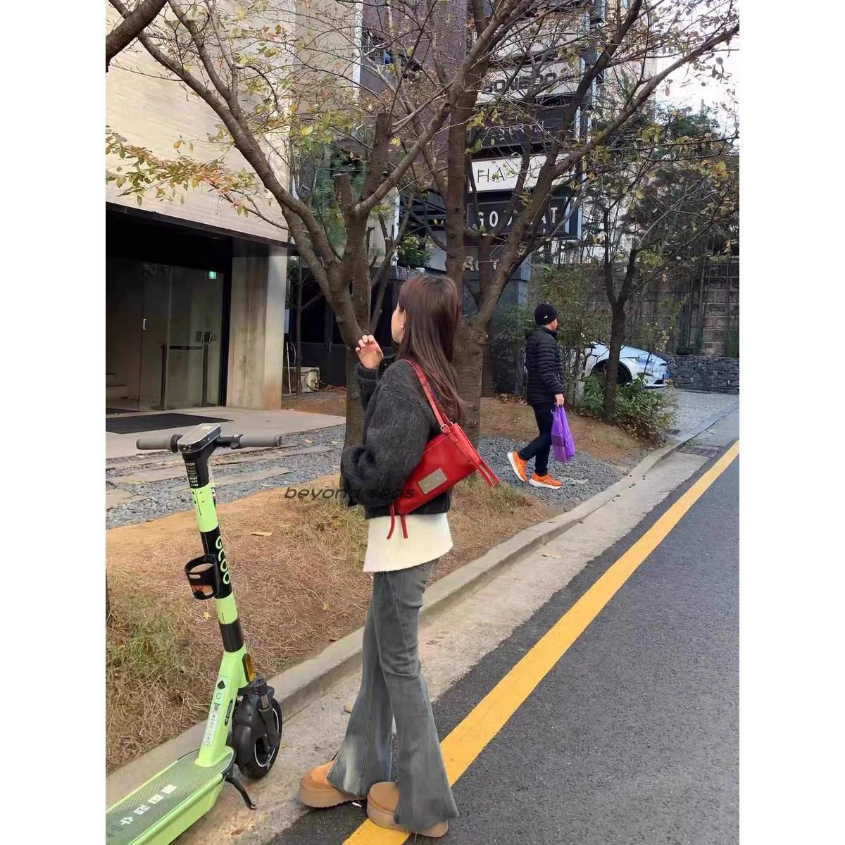 韩国小众设计师品牌复古亮面机车风单肩腋下包手提女