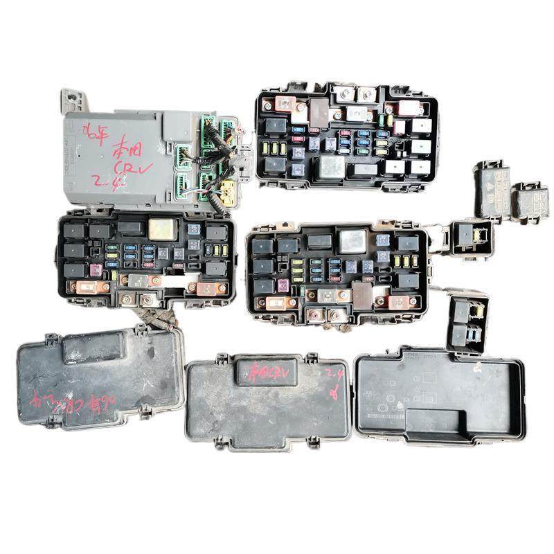 适用雅阁CRV 2.4室内机舱保险丝盒配电续电器盒接线盒电路板总成