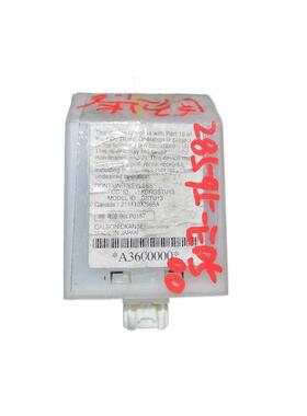 适用颐达1.6 中控防盗模块电路板电脑板插头90LP0157 28595-ED500