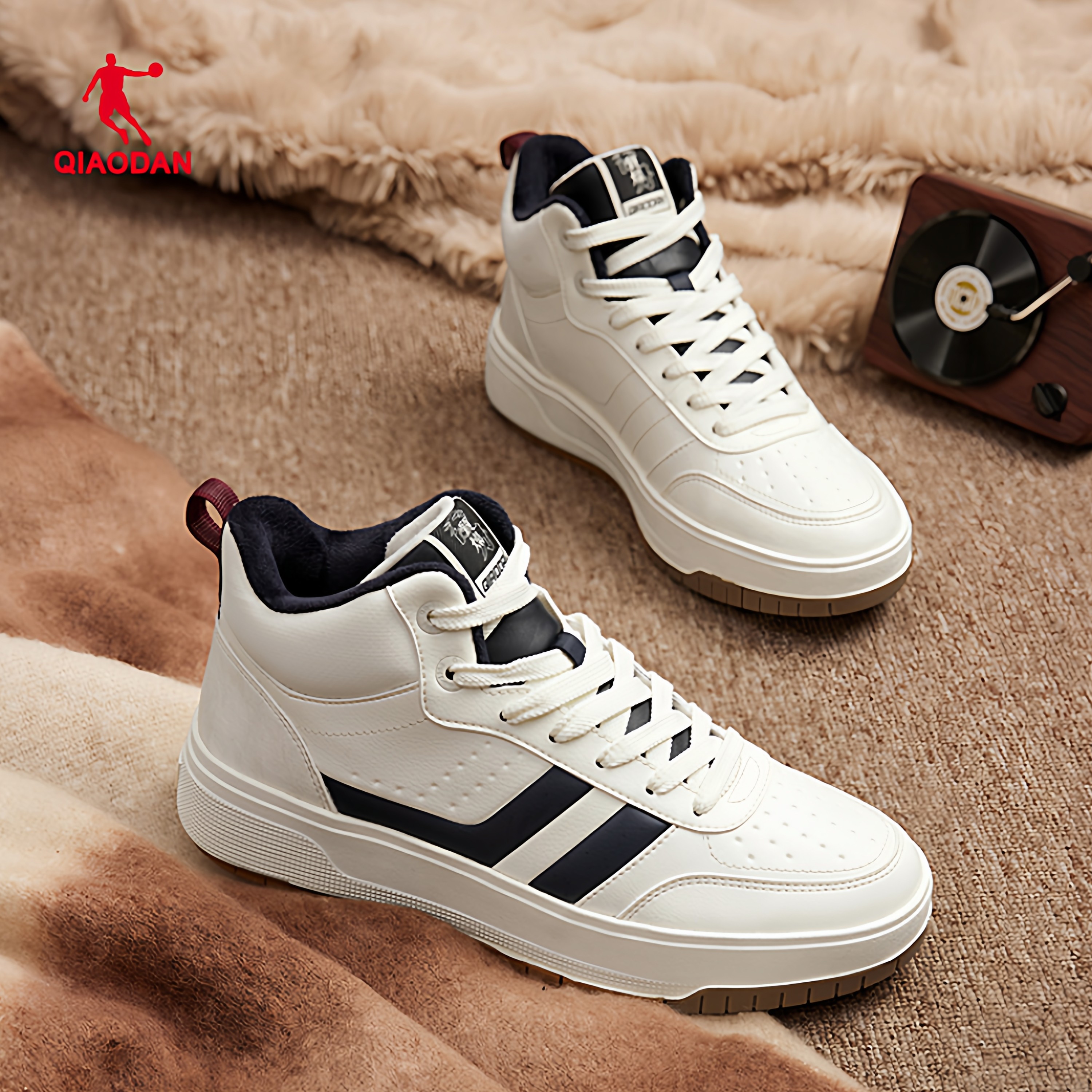 乔丹质燥冬季男子棉板鞋百搭板鞋