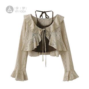 秋季新款法式复古风蕾丝荷叶边拼接系带喇叭袖短款外套小吊带套装