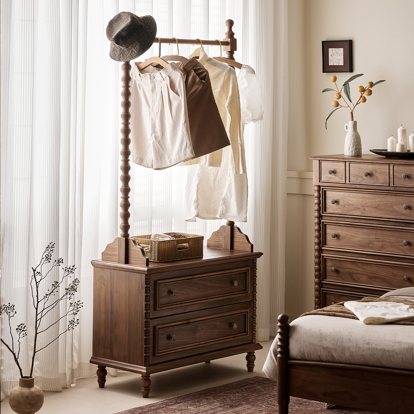 水墨兰亭黑胡桃木衣帽架法式复古风卧室挂衣架收纳置物架2026新款,住宅家具,衣帽架,淘宝优惠券,粉丝福利购,淘宝优惠卷