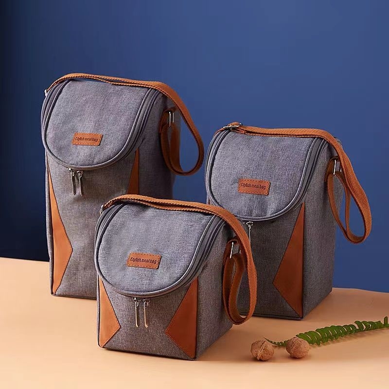 新款多层圆形饭盒保温袋便携手提可背式防水防油圆桶饭缸保温包