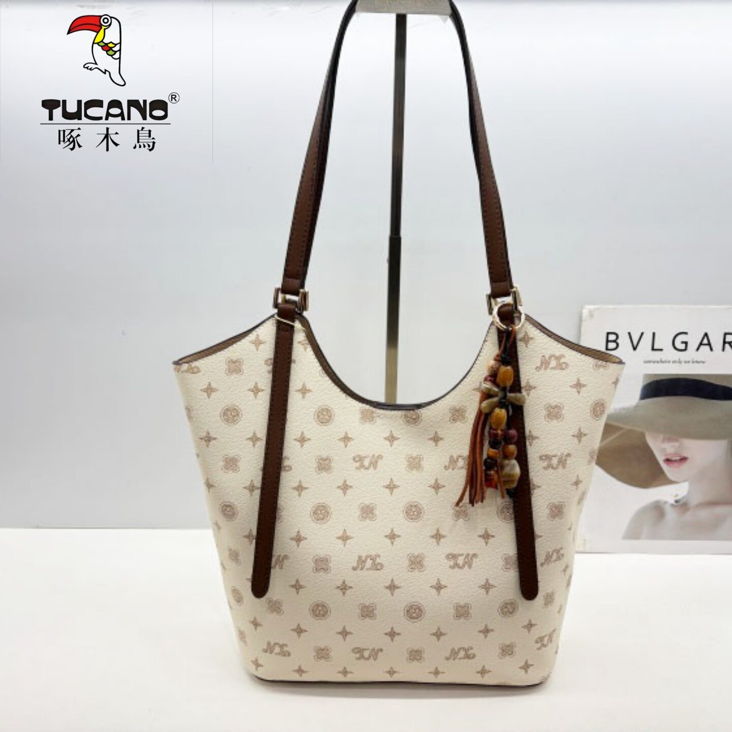 TUCANO/啄木鸟商场同款女包2026新款小众印花托特包单肩包TBK6202