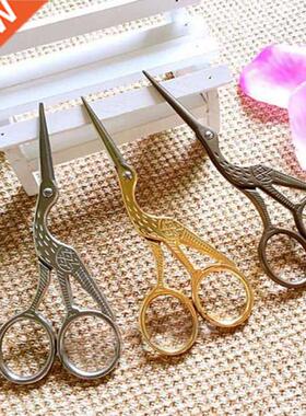 2 Pcs Alloy Vintage Floral Pattern Scissors Seamstress Plum
