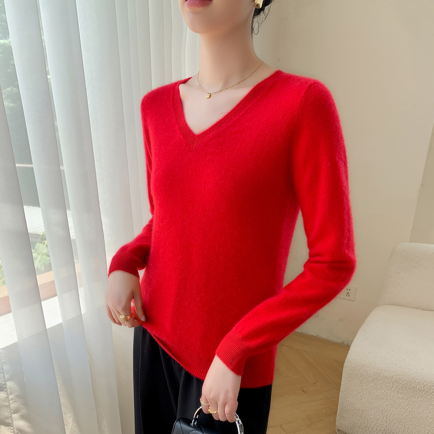 V领无缝软糯针织羊绒衫女