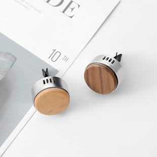 创意高档车载香熏车内空调出风口夹片车用固体香氛汽车持久淡香