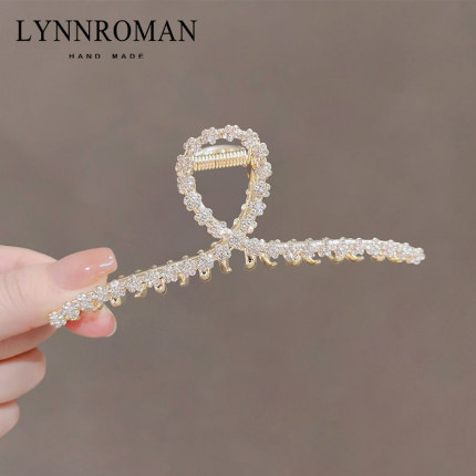 LYNNROMAN简约水钻抓夹2023新款高端后脑勺鲨鱼夹发夹女盘发卡子