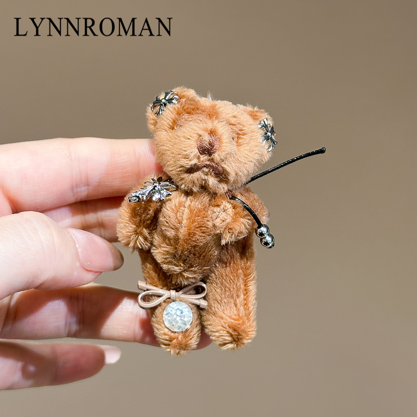 可爱小熊毛绒胸针蝴蝶结水晶