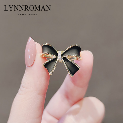 LYNNROMAN日系复古黑色蝴蝶结胸针女2022年新款潮别针西装配饰