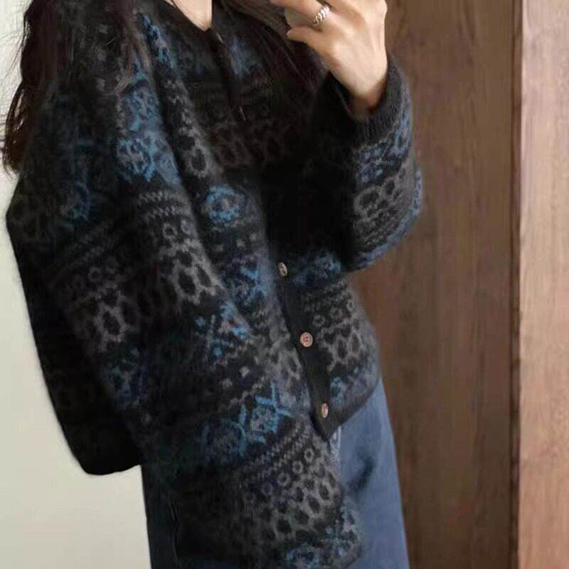 温柔风软糯复古提花毛衣外套女2026秋冬新款洋气独特别致针织开衫