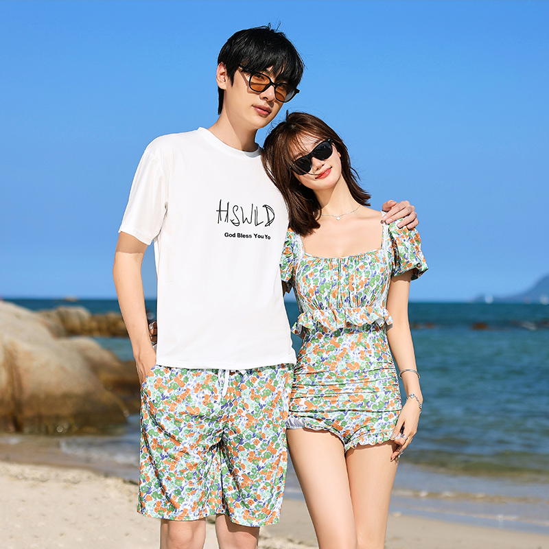 情侣泳衣女2025新款海边度假沙滩裤男款显瘦遮肚性感温泉游泳套装