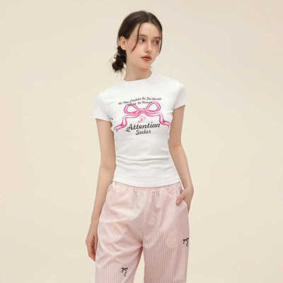 蝴蝶结字母印花修身圆领短袖T恤