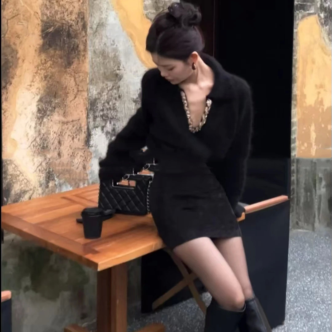 2025新款复古好莱坞梦幻简约高定设计通勤百搭春季外穿毛衣连衣裙图片