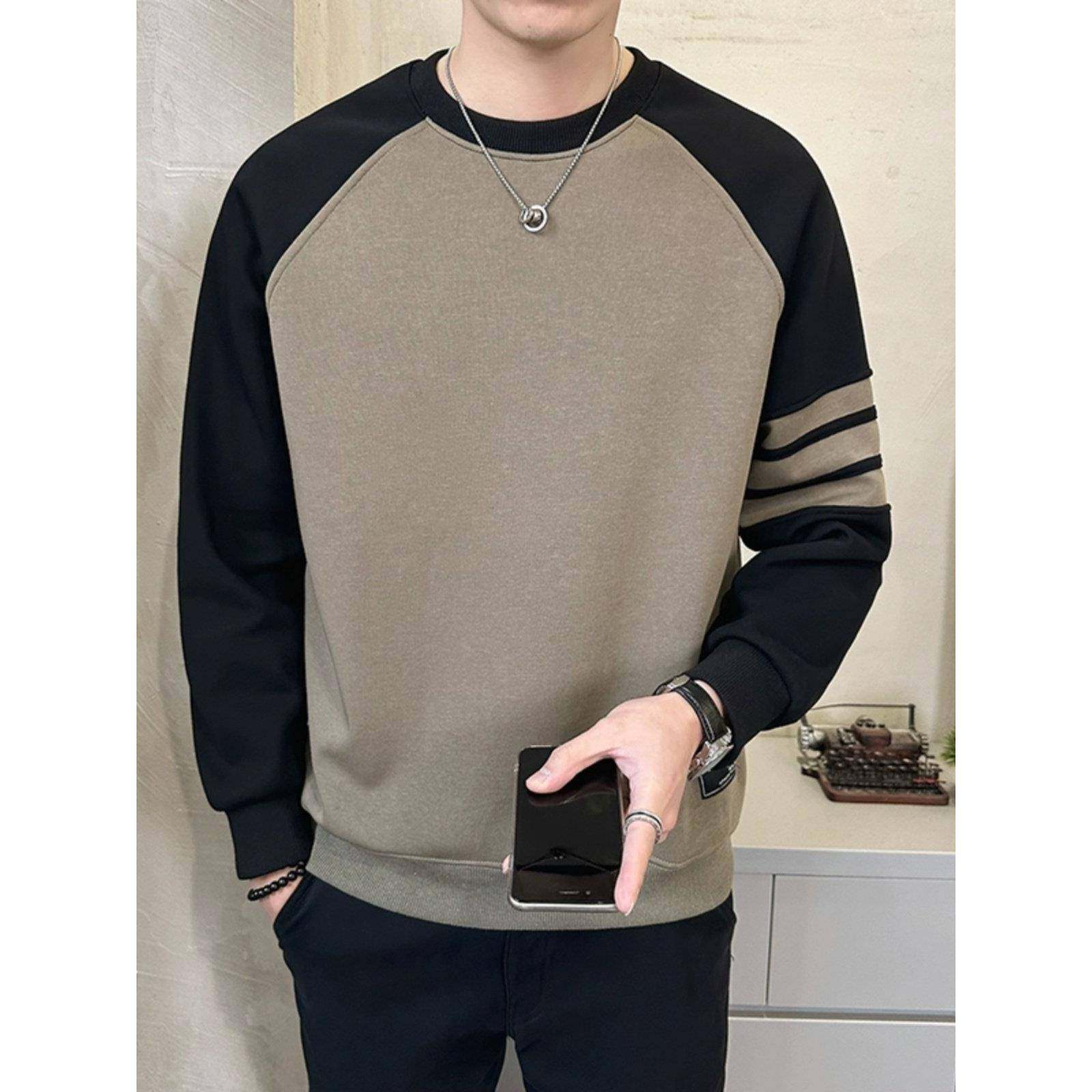 卫衣男2025新款今年流行爆款拼色圆领打底衫百搭宽松高级感体恤衫