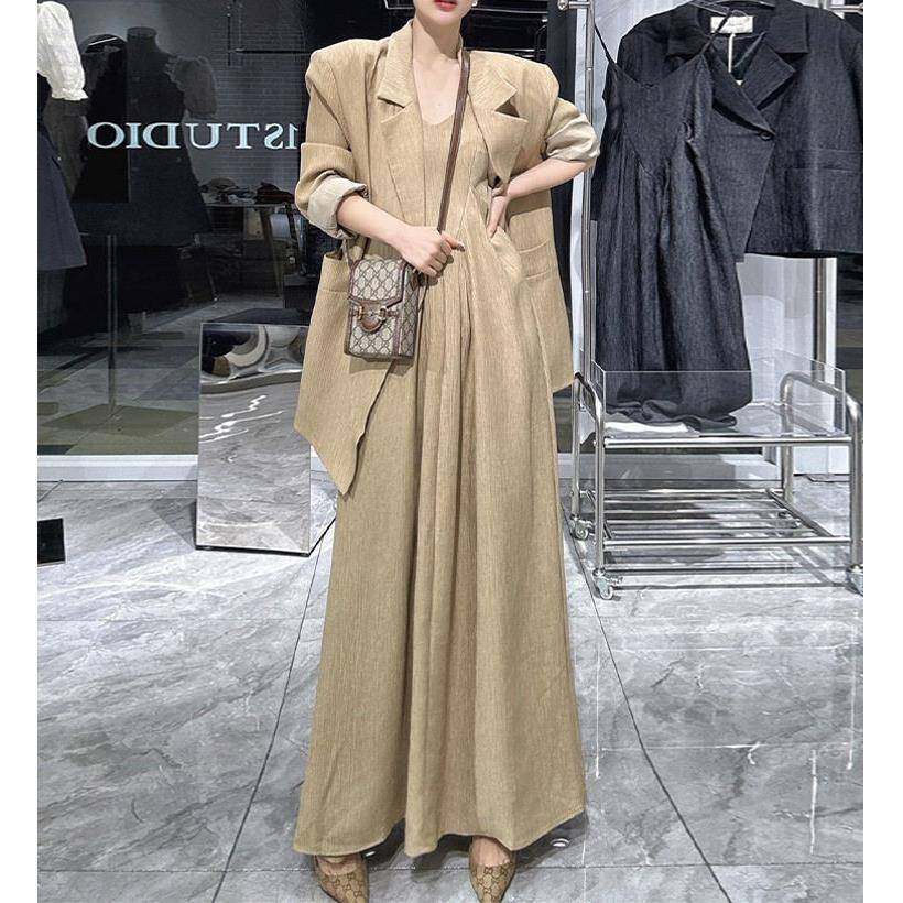 2025春季新款高端气质两件式套装女西装胖mm显瘦吊带洋装大尺码女